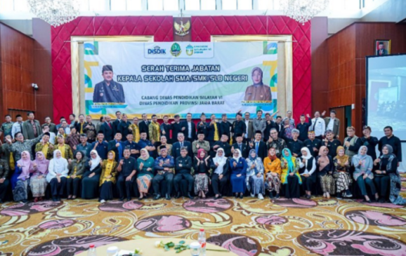 Sebanyak 13 Kepala Sekolah SMA, SMK dan SLB di Cadisdik Wilayah IV Lakukan Sertijab
