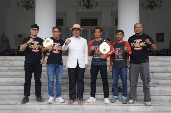 Edwin Senjaya Kenalkan Atlet Juara One Pride MMA ke Ridwan Kamil