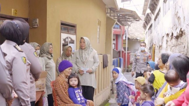 RS Bhayangkara Sartika Asih Bandung Berikan Pelayanan Posyandu dan Penyuluhan Stunting Kepada Masyarakat