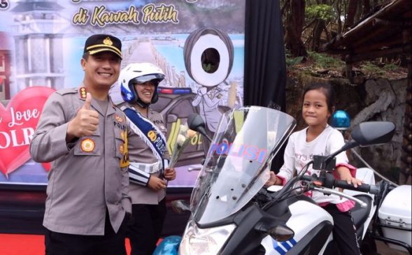 Begini Cara Unik Inovasi Kapolresta Saat Amankan Jalur Wisata Ciwidey