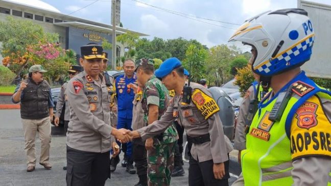 Pastikan Kesiapan Pengamanan Ops Ketupat Lodaya 2023, Kapolda Jabar Cek Pos Terpadu TIC Polres Pangandaran