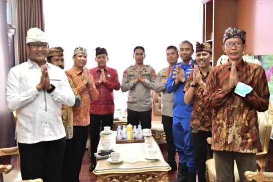 Kapolda Jabar Silaturahmi Bersama Pengurus PHDI Jawa Barat Dalam Rangka Dharma Shanti Nyepi Jawa Barat 2023