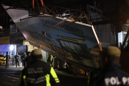 Pemkot Bandung Segera Tertibkan 598 Reklame Ilegal