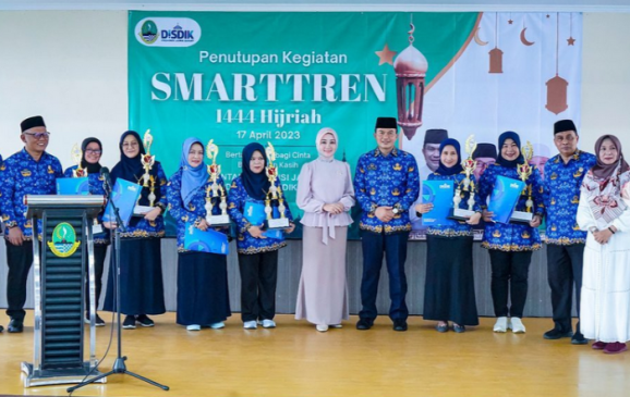 Penutupan SmartTren 2023, Kadisdik Jabar Dorong Siswa Lakukan Amal Kebaikan