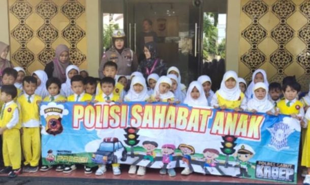 Poisi Terima Kunjungan Polisi Sahabat Anak di Polres Garut
