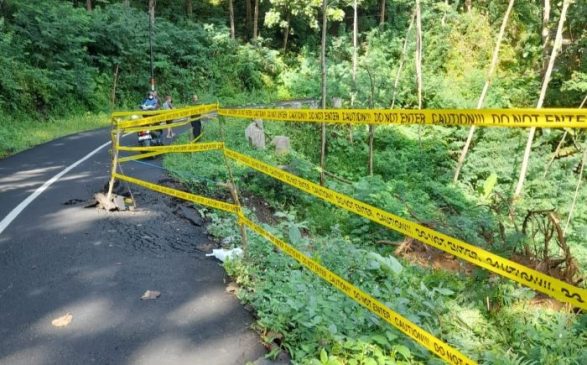 Polisi Cek Langsung Lokasi Bencana Alam Tanah Longsor di Gunung Kelir
