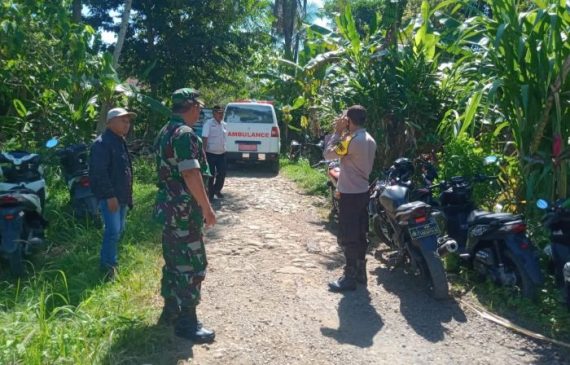 Polisi Evakuasi Gurandil Tewas Tertimbun Tanah Tambang Ilegal di Ciemas Sukabumi