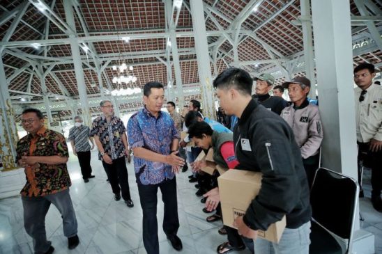 Sebanyak 1.300 Petugas TPS Dapat Bantuan Dari Pemkot Bandung