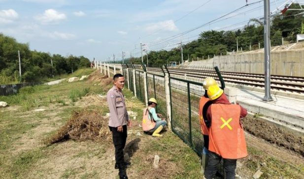 Polisi Kroscek Commisioning Proyek KCJB DK 61 Ciampel