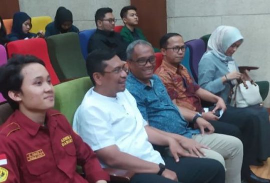 Training Legislatif Nasional, Tedy Rusmawan Tekankan Pentingnya Berjejaring Kepada Mahasiswa