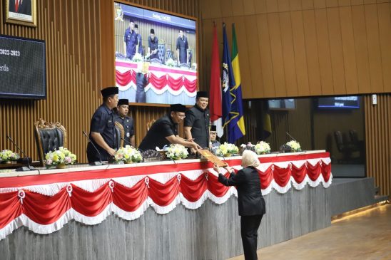 Fraksi Partai Gerindra Berikan Pandangan Umum Terhadap Lima Raperda Baru 2023