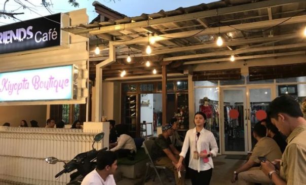 Markus Horison Buka Usaha ‘Friends Cafe’ dan ‘Kiyopta Boutique’ di Antapani Bandung