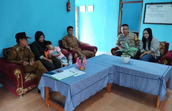 Melalui Sambang, Polisi Sosialisasikan Bahaya TPPO ke Warga Desa Mekarjaya