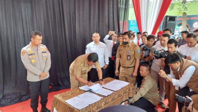 Polrestabes Bandung Launching Lembur Cepot Juara ‘Bebas Narkoba’ di Kecamatan Andir