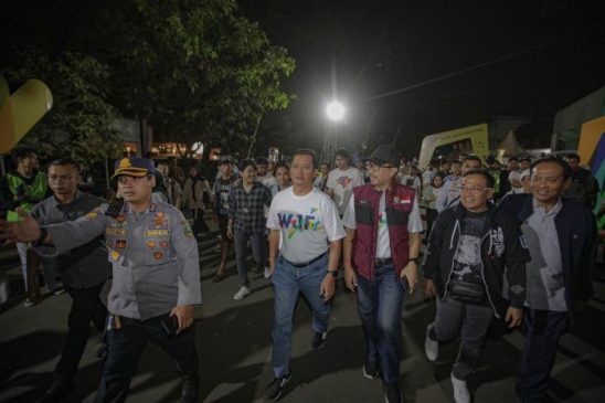 Sekitar 30 Ribu Orang Padati Stadion Siliwangi Bandung Nonton Konser West Java Festival 2023