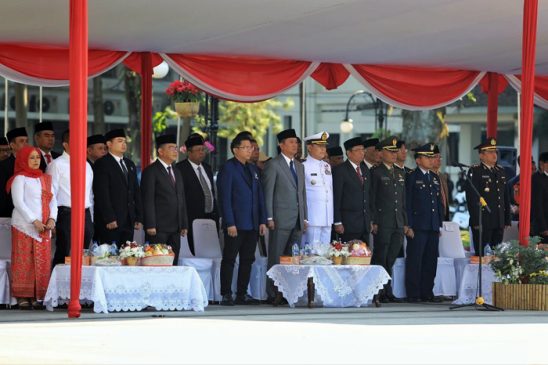 Tedy Rusmawan dan Rendiana Awangga Hadiri Upacara Peringatan Hari Kesaktian Pancasila Tingkat Kota Bandung