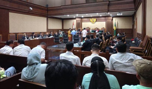 Timothy: Hubungan Dadan Tri dan Tanaka Urusan Bisnis