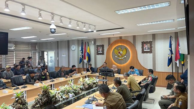 Komisi B DPRD Kota Bandung Terima Audiensi Paguyuban PKL Dalem Kaum