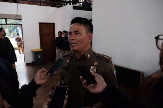 Satpol PP Kota Bandung Tertibkan 2.813 APK yang Langgar Aturan