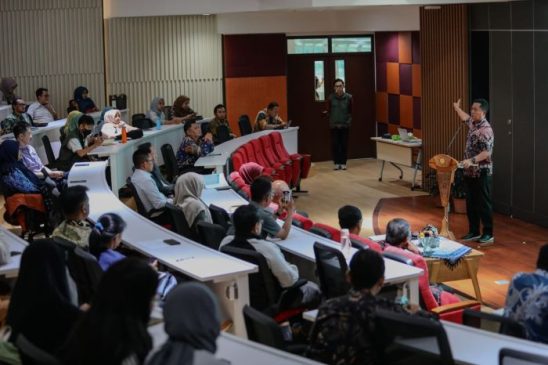 Ema Sumarna Ajak Perguruan Tinggi Ikut Andil Tangani Sampah