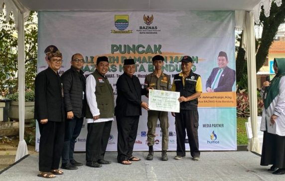 Jelang Hari Raya Idul Fitri, Baznas Kota Bandung Salurkan 20 Ribu Bantuan