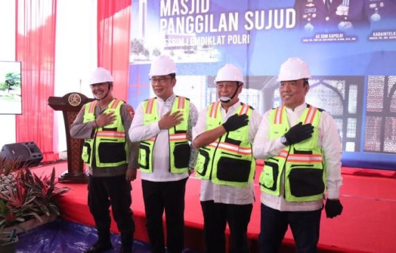 Sespim Lemdiklat Polri Letakan Batu Pertama Bangun Masjid, Didesain Langsung Ridwan Kamil