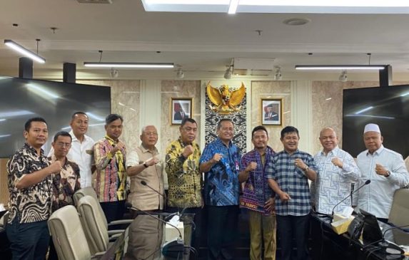 Studi Banding Bapemperda DPRD Sumatera Utara Diterima Sekretariat DPRD Jawa Barat