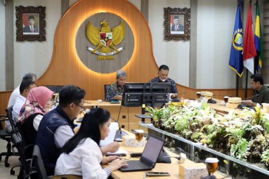 Pansus 6 Gelar Rapat Kerja Terkait Raperda Pengelolaan dan Pembinaan PKL Dorong Kajian Penataan Lokasi Berdagang