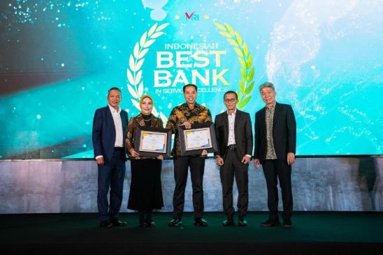 Torehkan Prestasi Gemilang, bank bjb Raih Penghargaan Banking Service Excellence 2024