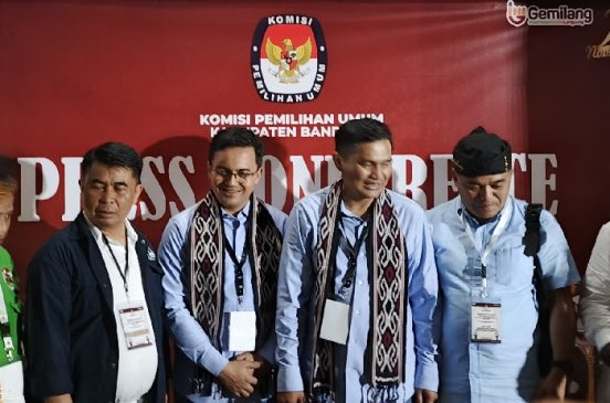 Duo Gunawan Resmi Daftar Ikut Kontestasi Pilkada ke KPU Kabupaten Bandung
