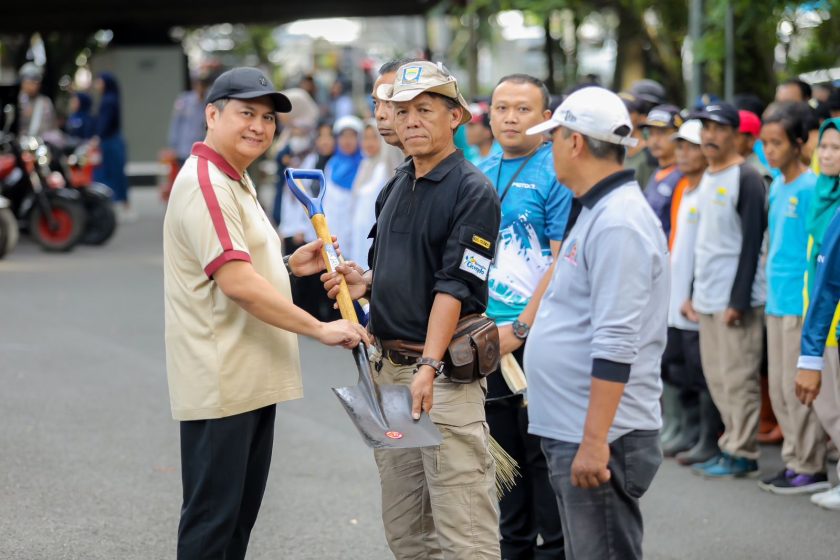 Bakal Jadi Gaya Hidup, Pemkot Bandung Gelar Jumat Bersih Perdana