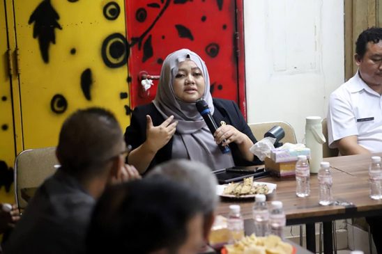 Indri Rindani Tegaskan DPRD Bakal Kawal Terus Permasalahan Antara Pengelola Pasar Baru Trade Center dengan Para Pedagang