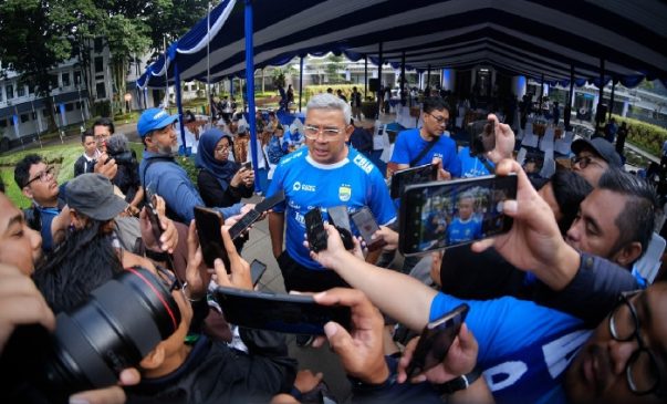 Rayakan Kemenangan Persib, Farhan Kembali Ingatkan Arak-Arakan Harus Tertib