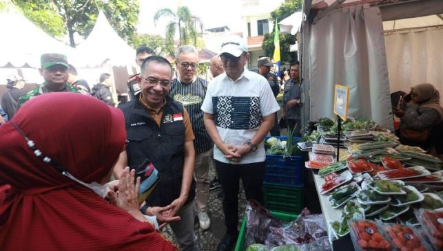 Ketua DPRD Kota Bandung Harapkan Bazar Murah Bisa Mencapai Target Sasaran