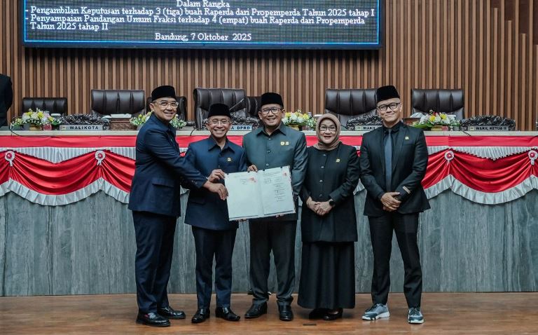 DPRD Kota Bandung Setujui Raperda Tentang PSU, Pesantren dan Toleransi Bermasyarakat