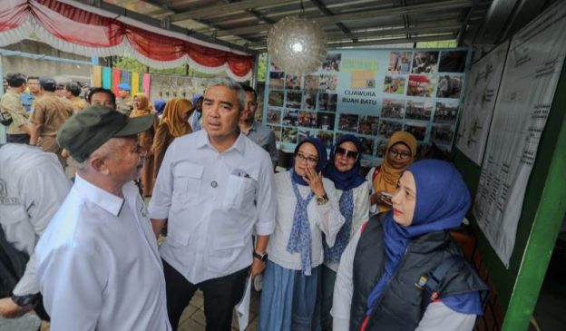 Farhan Berikan 10 Arahan Pada Kegiatan Siskamling Siaga Bencana di Cijawura