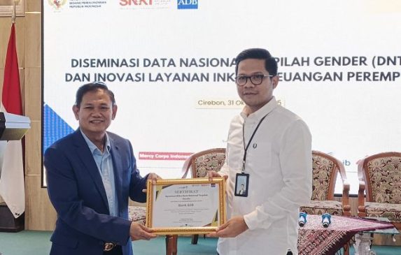 Melalui Program PESAT, bank bjb Perkuat Peran Inklusi Keuangan dan Pemberdayaan Perempuan
