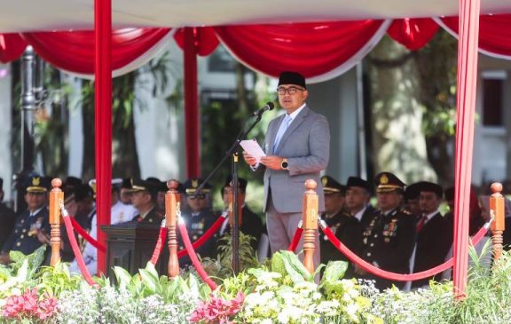 Peringati Hari Pahlawan, Wali Kota Farhan Ajak Warga Bandung Warisi Semangat Perjuangan