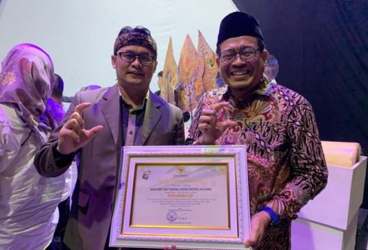 BAZNAS Jawa Barat Raih Predikat Informatif pada Anugerah E-Monev Keterbukaan Informasi Publik 2025