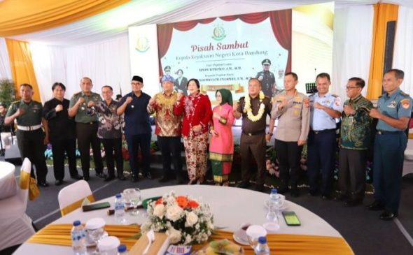 Ketua DPRD Kota Bandung Hadiri Pisah Sambut Kajari, Dorong Sinergi Forkopimda