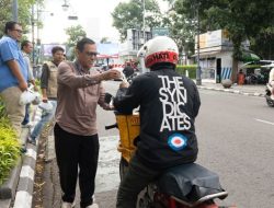 PT Pos Properti Indonesia Bagikan 600 Paket Takjil, Hangatkan Ramadan 1447 H di Bandung