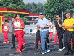 Farhan Ikut Menembak Saat HUT ke-52 Sekolah Staf dan Komando Tentara Nasional Indonesia, Tegaskan Sinergi TNI dan Pemkot Bandung