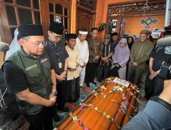 BAZNAS Jabar dan Gubernur Salurkan Santunan Korban Kecelakaan KRL–KA Argo Bromo di Bekasi