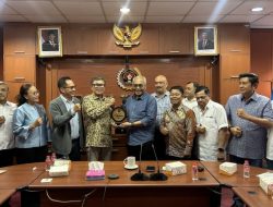 AFPI dan PWI Siapkan MoU Literasi Keuangan Nasional, Fokus Edukasi Bahaya Pinjol Ilegal