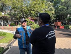 Pesta Juara Persib Tinggalkan Puluhan Ton Sampah, DLH Bandung Kerahkan Puluhan Petugas Bersihkan Kota