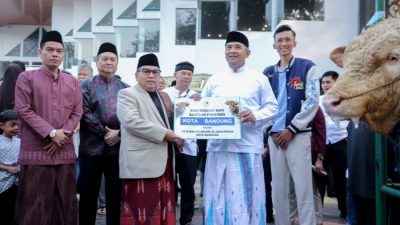 Sapi Kurban Presiden Prabowo Berbobot 1,25 Ton Diserahkan di Bandung, Dipotong di RPH Ciroyom
