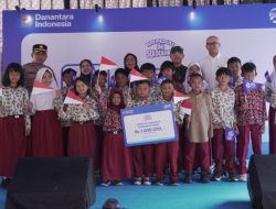 BRI Peduli Tanamkan Literasi Keuangan dan Semangat Meraih Cita-cita kepada Siswa SD di Bandung
