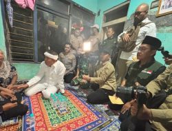 Gubernur Dedi Mulyadi dan BAZNAS Jabar Salurkan Santunan Rp300 Juta untuk Keluarga Korban Kecelakaan di Indramayu