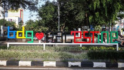 Haddy Joof Ajak Generasi Muda Wujudkan Solidaritas Kemanusiaan, Gaungkan Semangat Bandung untuk Dunia