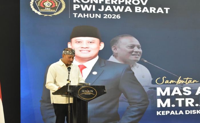 Gubernur Dedi Mulyadi Pers Tak Bisa Digantikan Algoritma, Verifikasi Jadi Kunci di Tengah Banjir Informasi